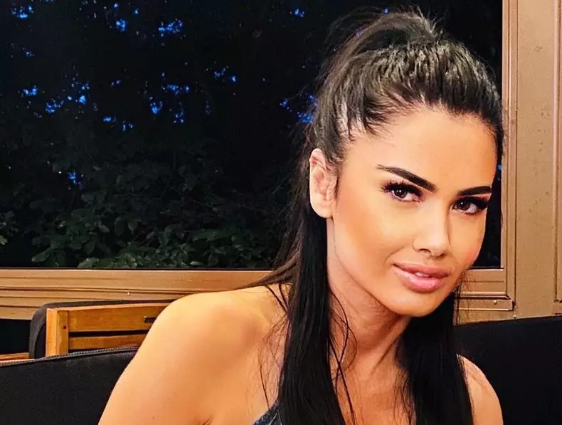 Oana Zăvoranu divorțează