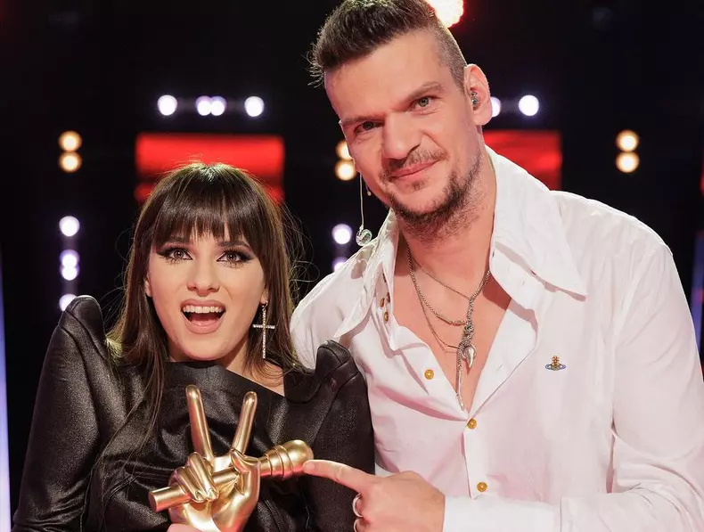 Ce face Alexandra Căpitănescu cu premiul de la Vocea României 2023, sezonul 11  (8)