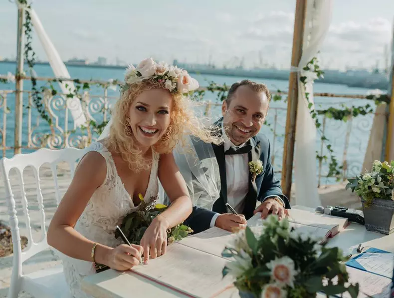 Alexia Talavutis si Alex Fotea