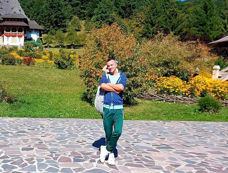 mihai8