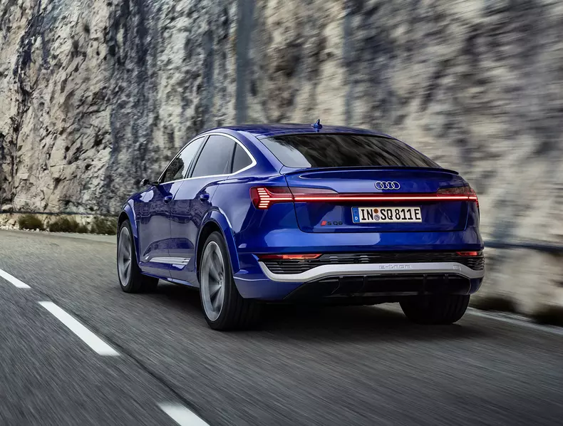 Audi SQ8 Sportback e-tron quattro