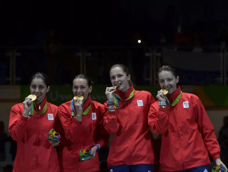 loredana dinu 9