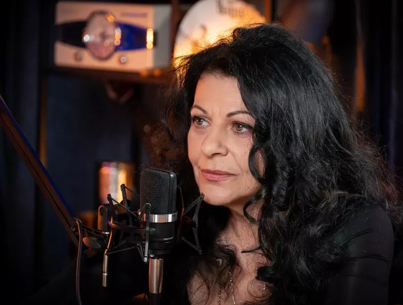 elena carstea in podcast