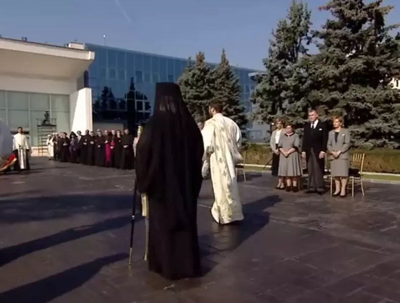 Familia Regala la repatrierea Reginei-Mama Elena 6