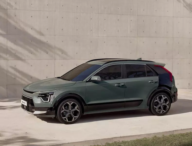 Kia-Niro-2023_06