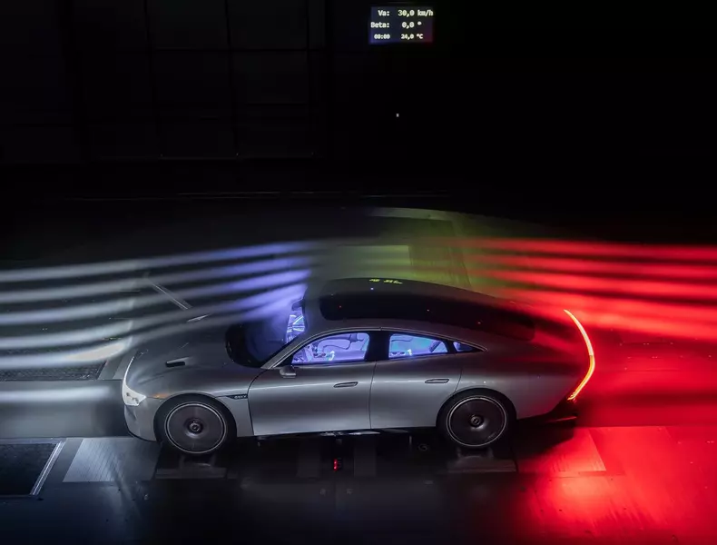 Mercedes-Benz-Vision_EQXX_Concept-2022-1600-3d