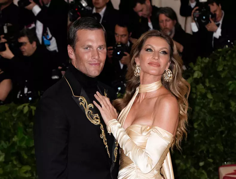 Tom Brady and Gisele Bundchen hire divorce lawyers, reports say
