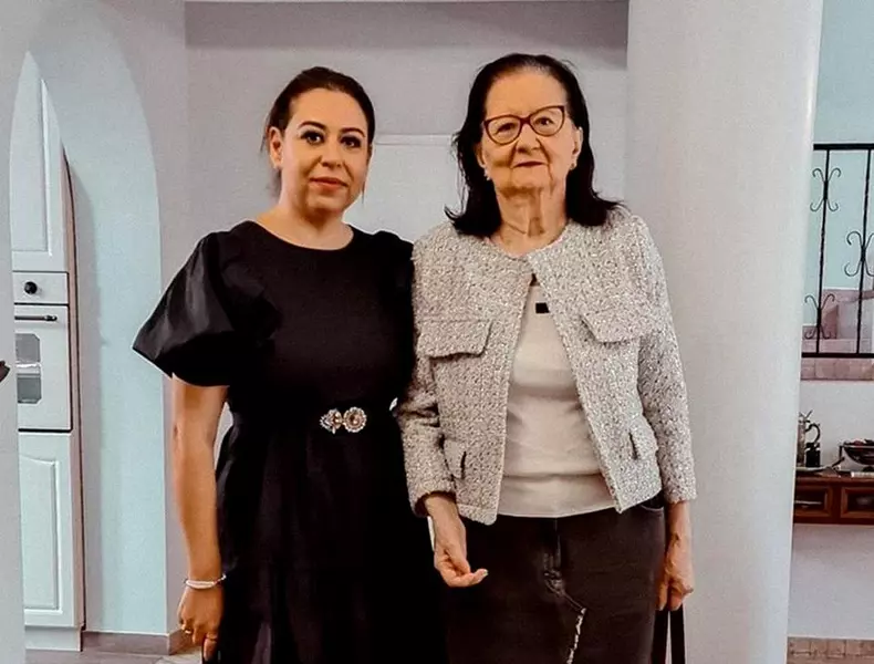 oana-roman-si-mama-ei-mioara-roman-1