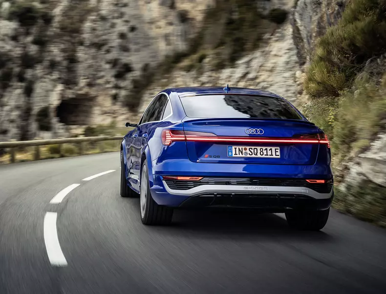 Audi SQ8 Sportback e-tron quattro