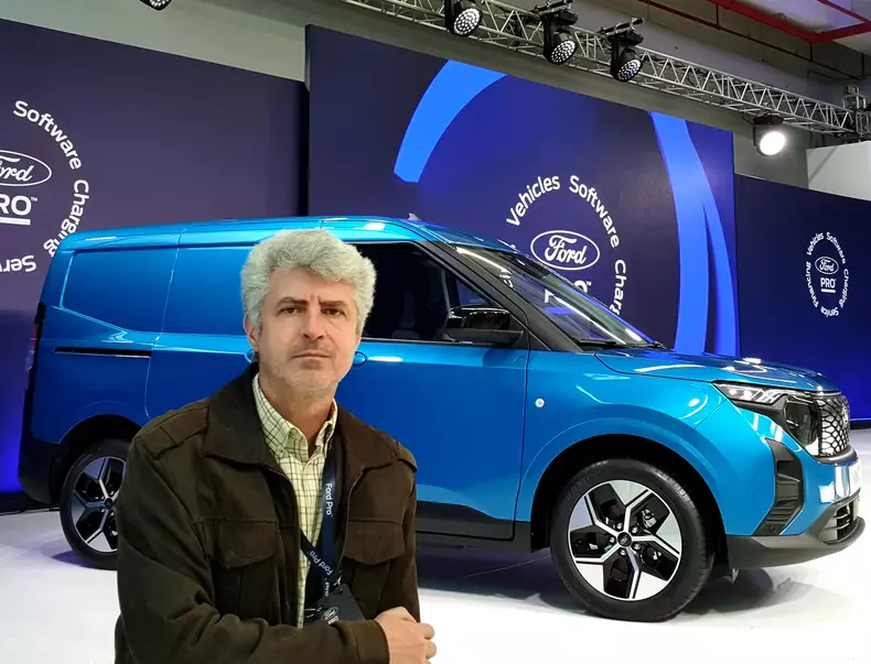 Ford Alex_Courier e_01