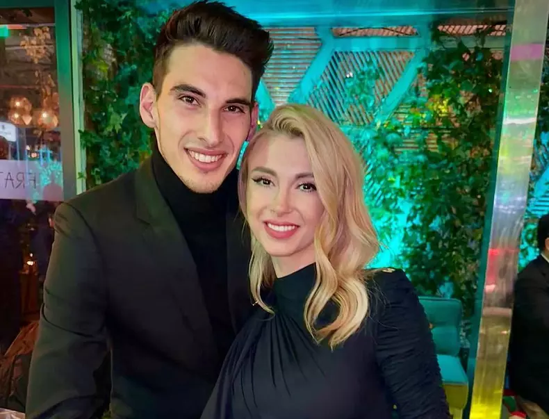 Andreea Bălan, mai provocatoare ca niciodată. Cum a apărut la brațul iubitului ei, Victor Cornea (1)
