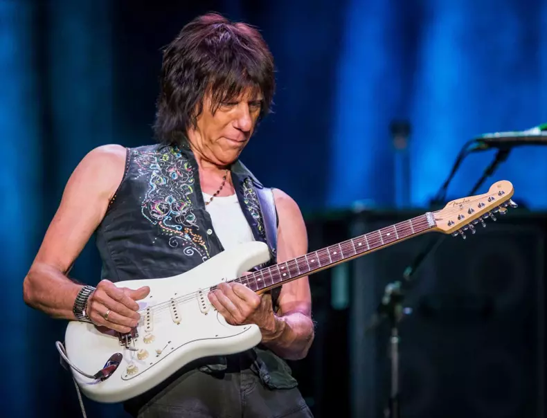 jeff_beck_a_murit_la_78_de_ani-1