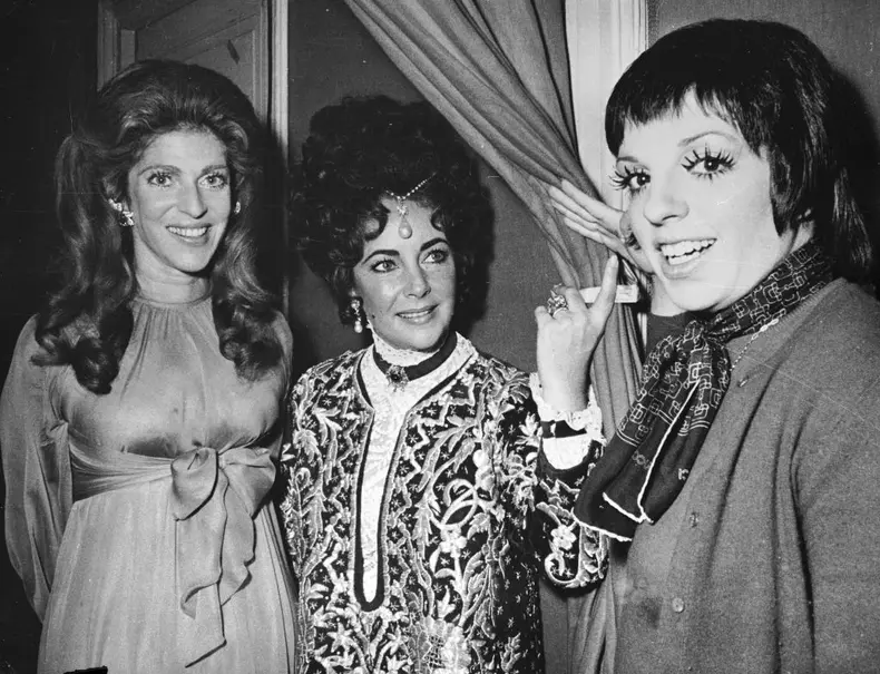 Liz And Liza