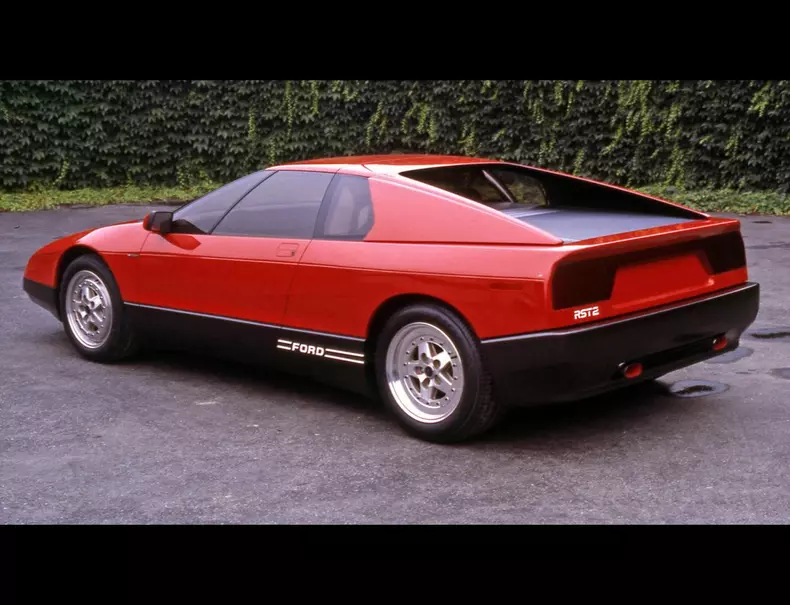 gallery_1985-ford-maya-ii-es-concept (1)