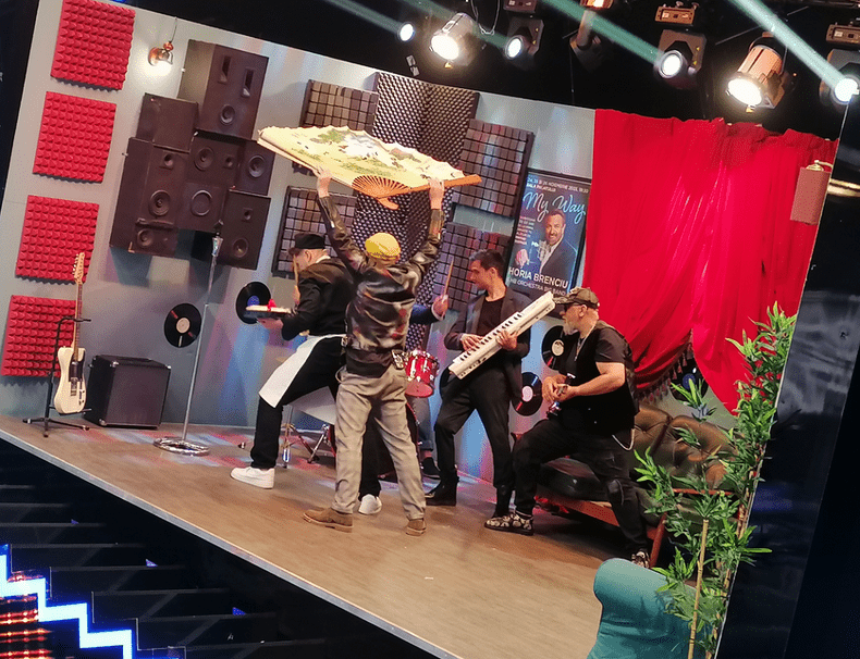 primele-imagini-de-la-filmarile-pentru-sariti-de-pe-fix-1