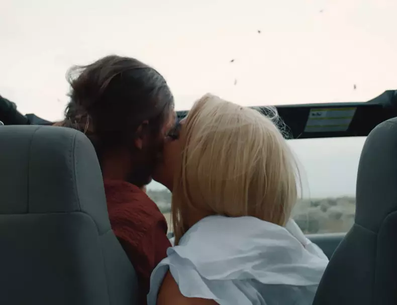 andreea-balan-barbat-misterios-10