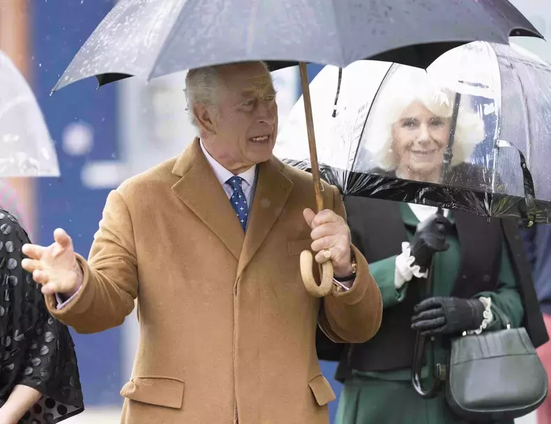 regele-charles-si-camilla93