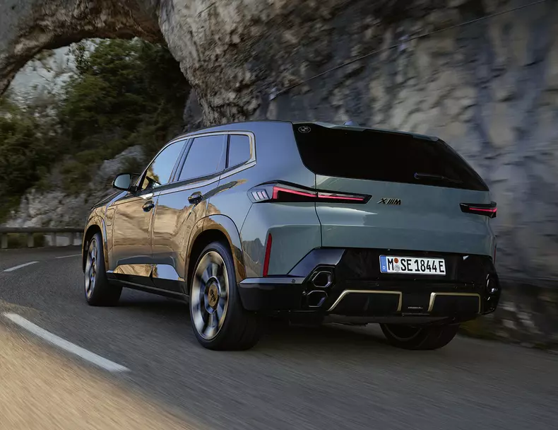 P90478675_highRes_the-first-ever-bmw-x