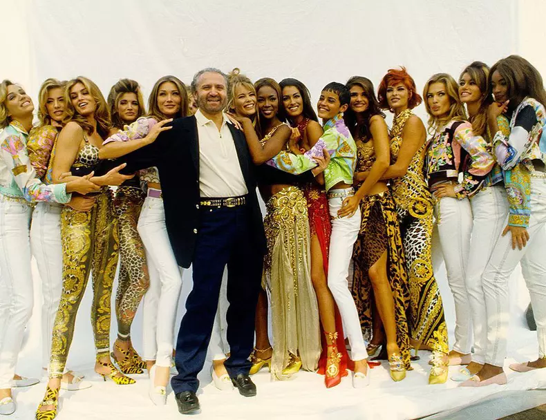 5 motive pentru care ar trebui sa il iubesti pe Gianni Versace
