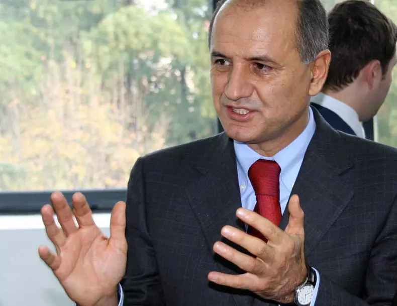 George Copos are COVID-19