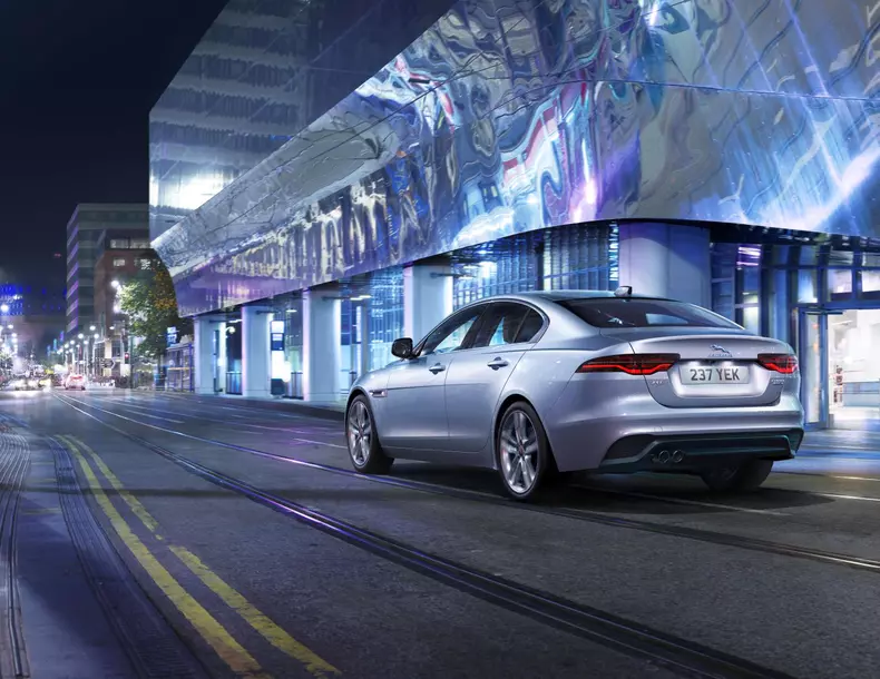 Jaguar XE facelift 023