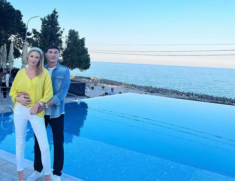 cristi-borcea-hotel-olimp
