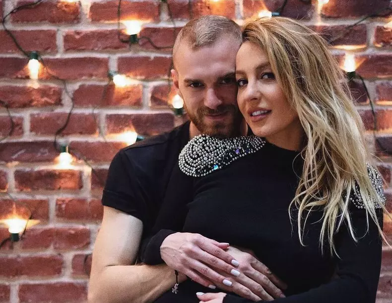 Flavia Mihășan, noi detalii despre despărțirea de Marius Moldovan  (2)
