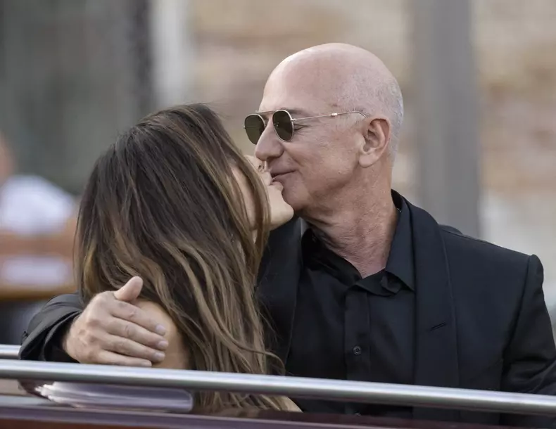 Jeff Bezos and Lauren Sanchez Leaves The Hotel - Venice