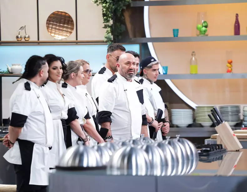 echipa-lui-catalin-scarlatescu_2
