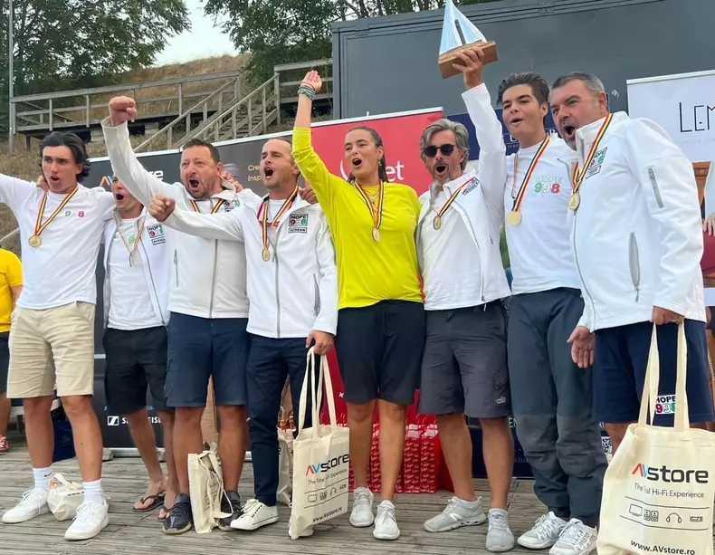 385416765_884063886424957_819769038126154812_n