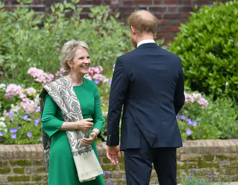 Ce crede cea mai bună prietenă a prințesei Diana despre dezvăluirile făcute de prințul Harry în cartea sa