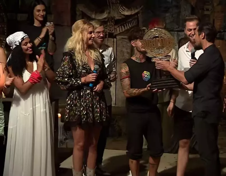 zanni-aeroport-castigatorul-survivor-7