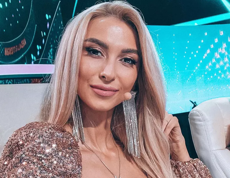 Andreea Balan artista