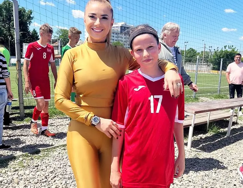 31a1f7e7-7c15-413d-92ba-5c4e03b24830