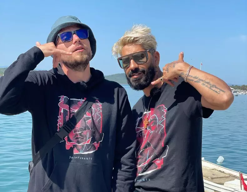 connect-r-si-shift-1-crop-1624958379