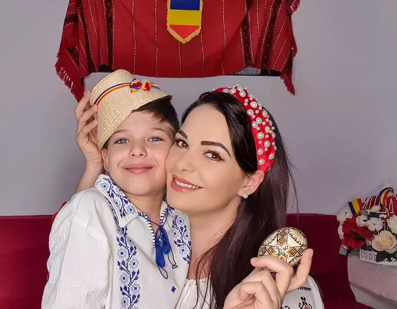 cu-ce-se-ocupa-deea-maxer-3