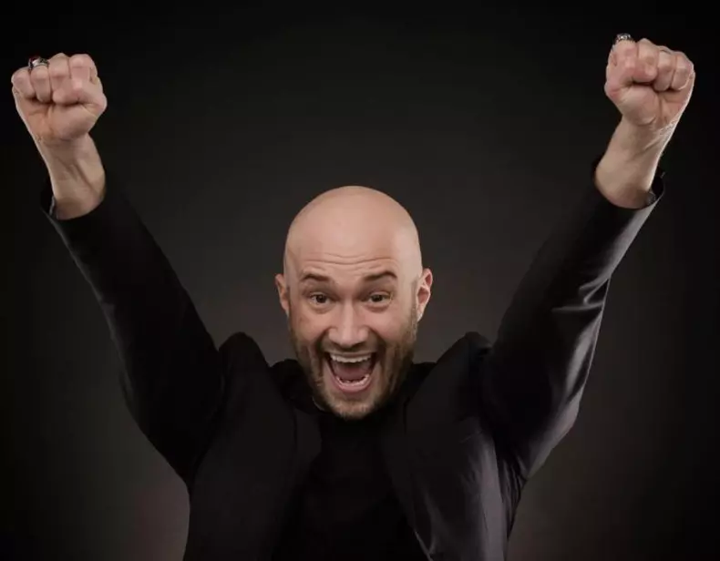 Mihai Bendeac s-a vaccinat anti covid cu AstraZeneca (5)