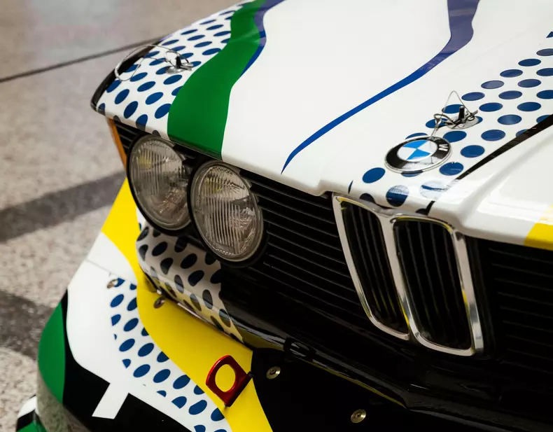 P90592303_highRes_revolution-of-art-20