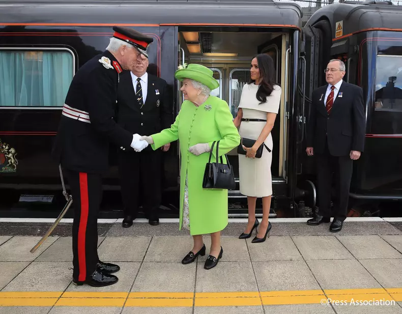 Meghan Markle si Regina Elisabeta a II-a 5