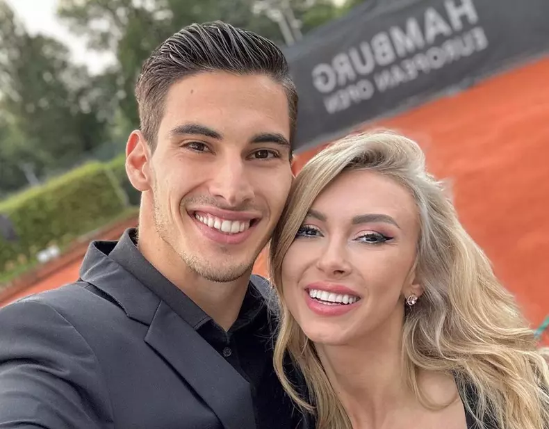 andreea balan cadou victor cornea