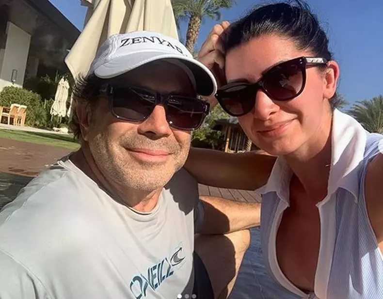 Brittany-Patakos-a-devenit-mama5