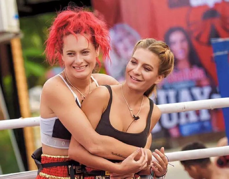 raluk_ana-baniciu_Castigatoare-asia-express_artiste