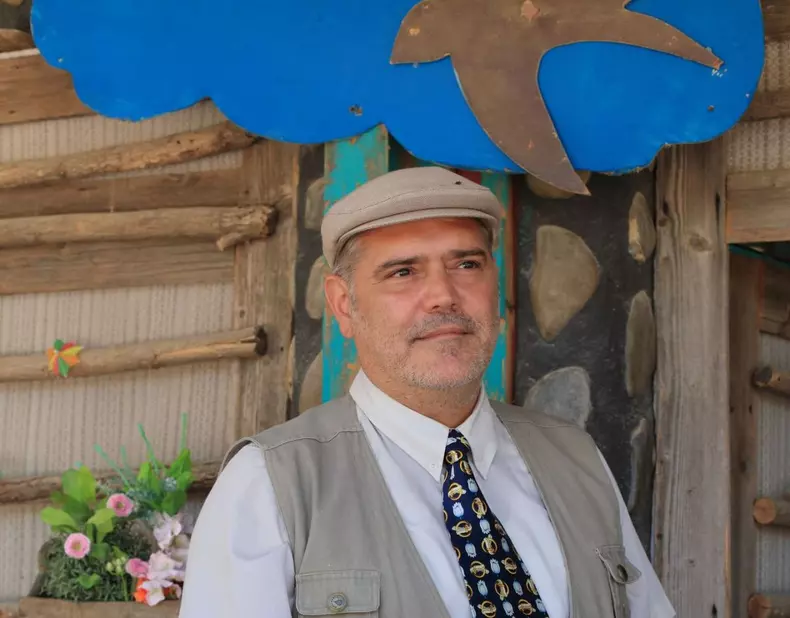 4ed81556-6ad2-433c-b1a8-1cba363fb793