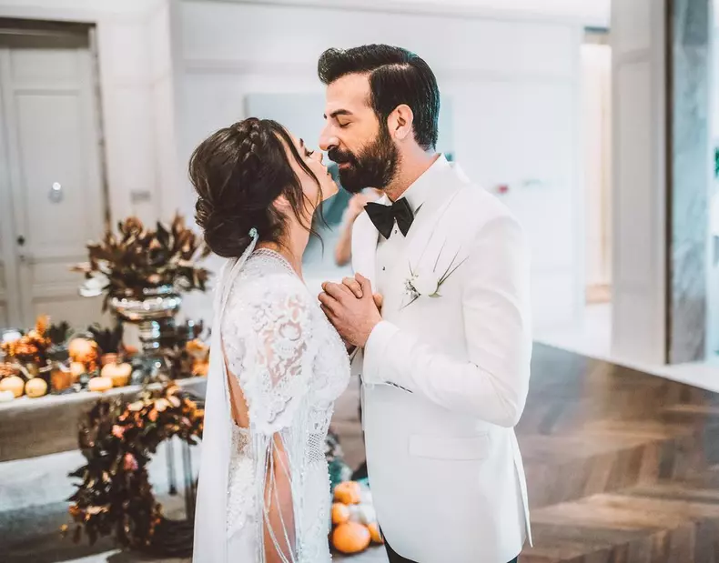 Hande-Soral-actrita-din-„Putere-si-glorie-este-insarcinata.-Ea-si-Ismail-Demirci-vor-deveni-parinti-9