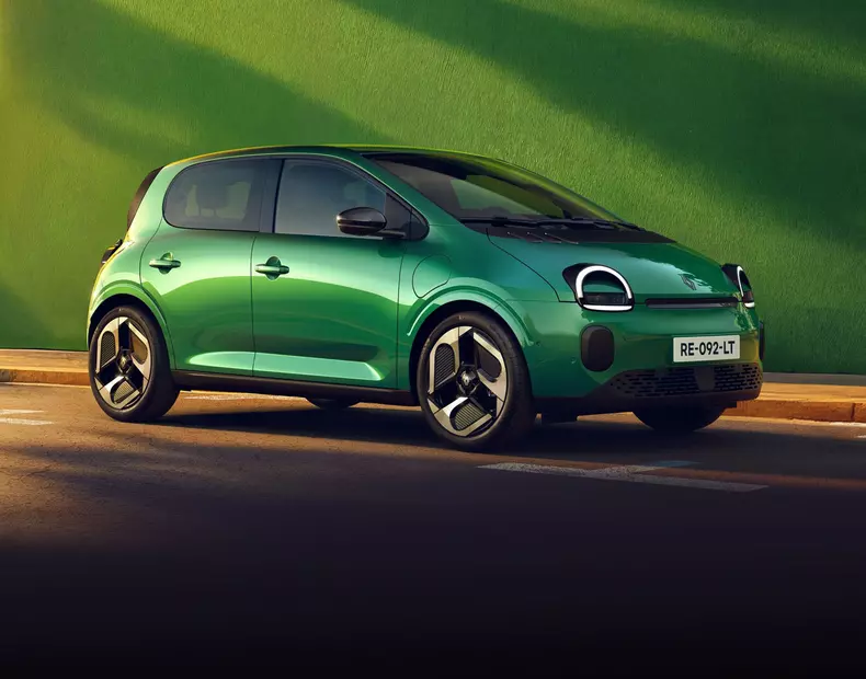 Senault-Twingo_E-Tech_EV-2027-HD-477d21a81c3368c25cc8fcc80f8a202d35a969976