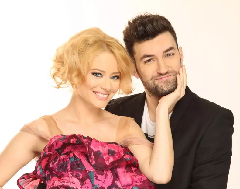 laura-cosoi-smiley-3