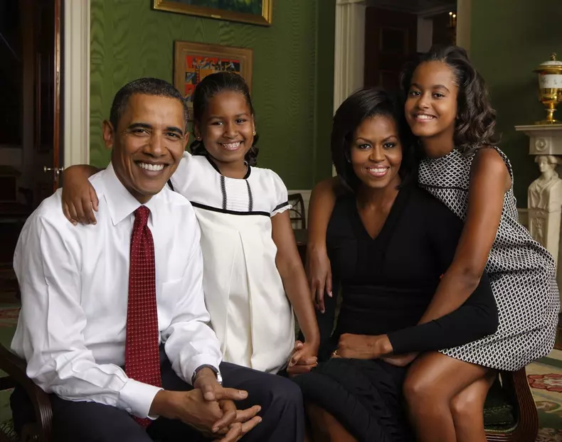 barack si michelle obama cu fetele lor