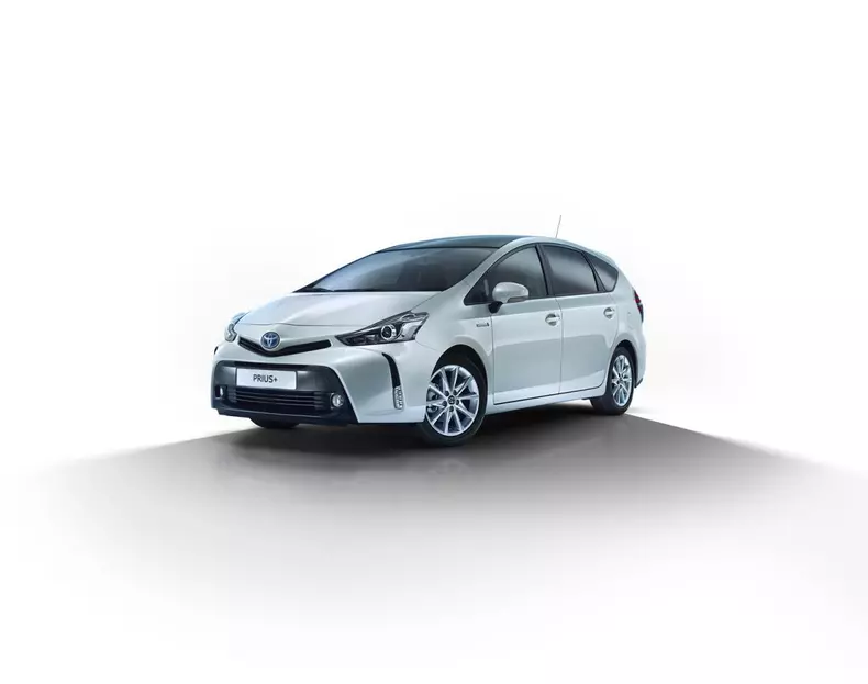 toyota prius+ facelift (4)