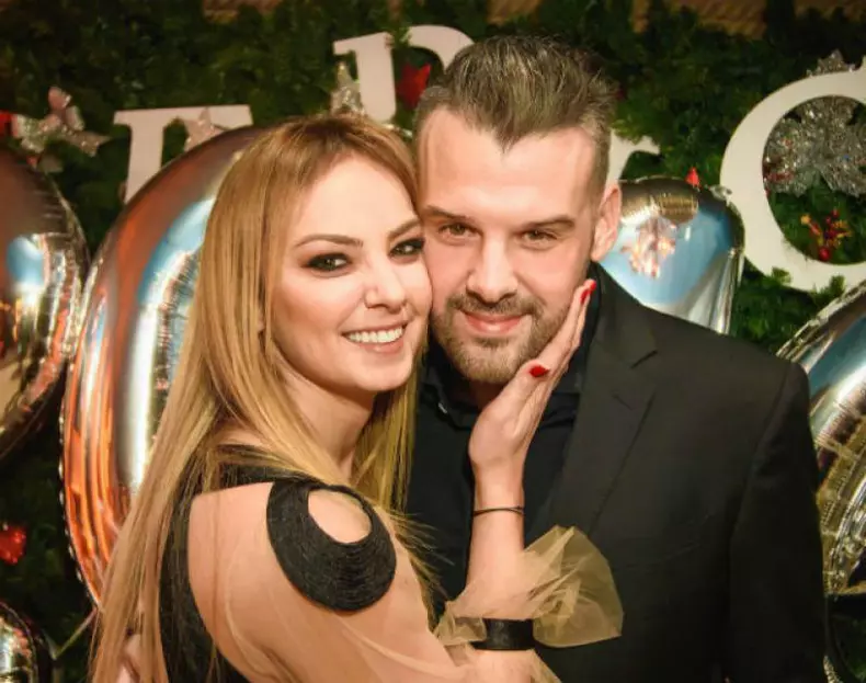 Roxana si Tinu vor sa devina parinti