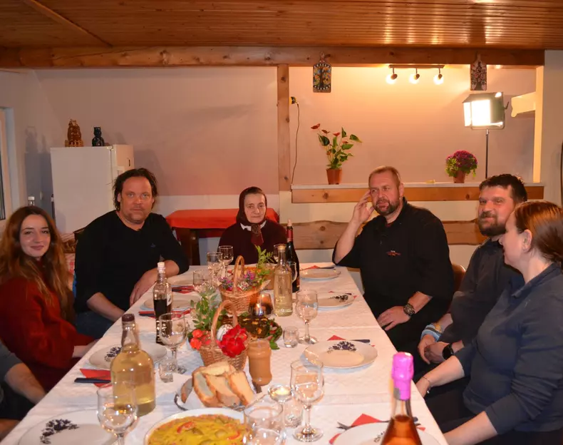 Exclusiv in Ro_masa de Pasti